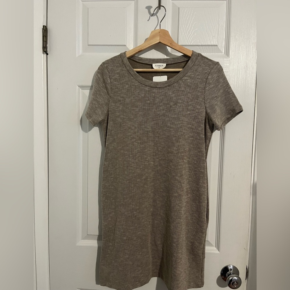 NWT Brown Everly knit dress | Small